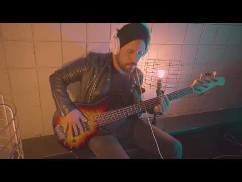 Papa Roach – Kill The Noise bass guitar playthrough